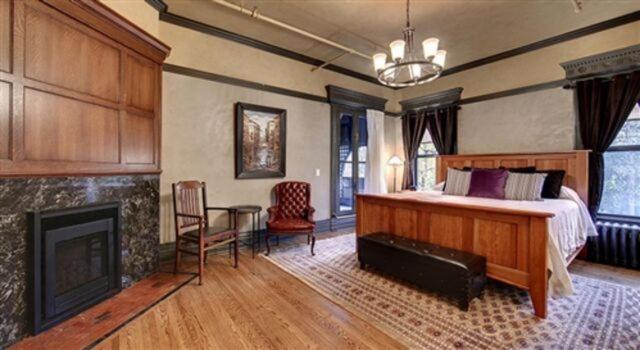 The New Victorian Mansion Bed & Breakfast เซนต์พอล ภายนอก รูปภาพ